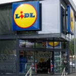 2kb4m4h-lidl-store-london-england-812391210_e79af7.jpg