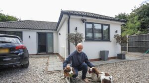000-bungalow-built-late-dad-1005364225.jpg