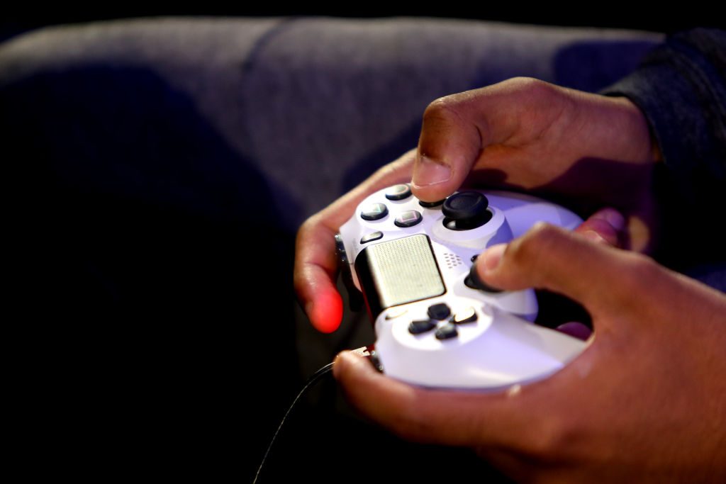 detailed-view-ps4-controller-players-1002157035.jpg