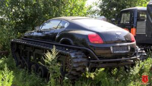 footage-shows-bentley-caterpillar-tracks-1013701749_7bb92a.jpg